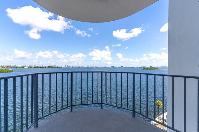 Building Photo - 11930 N Bayshore Dr Unit 704