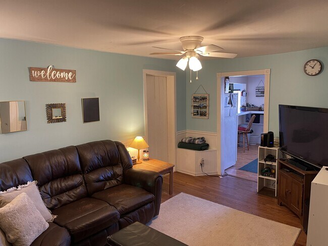 Photo - 133 W Washington St