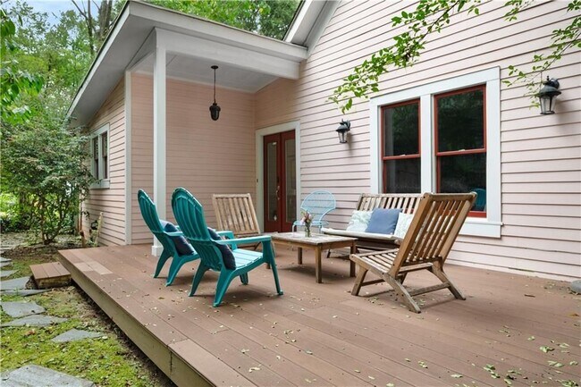 Photo - 217 Berean Ave SE
