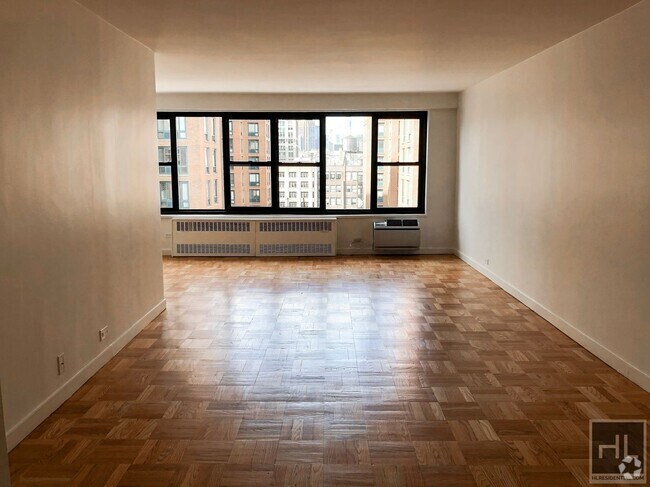 Building Photo - Large 1B Apartment - East Village Unit 5G