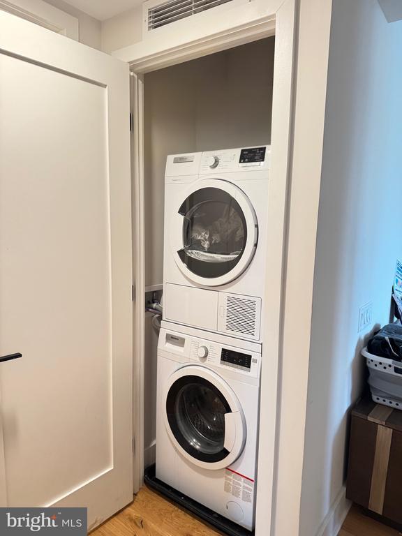 Photo - 1211 Van St SE Unit 618