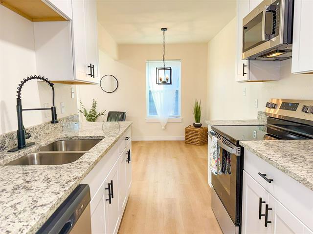 Photo - 308 E Bourn St