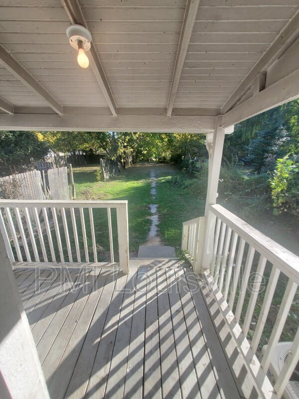 Photo - 1522 Clara Ave