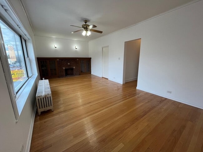 Building Photo - 6017 W Irving Park Rd Unit 2nd Fl