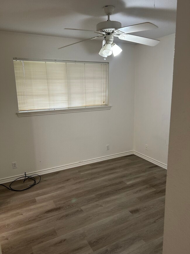 Photo - 2920 W Parnell St