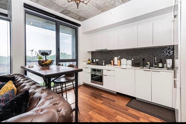 Photo - 1740 Rue Saint-Patrick Unit 500