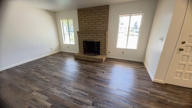 Photo - Desirable Duplex 2 bedroom 1 bathroom home