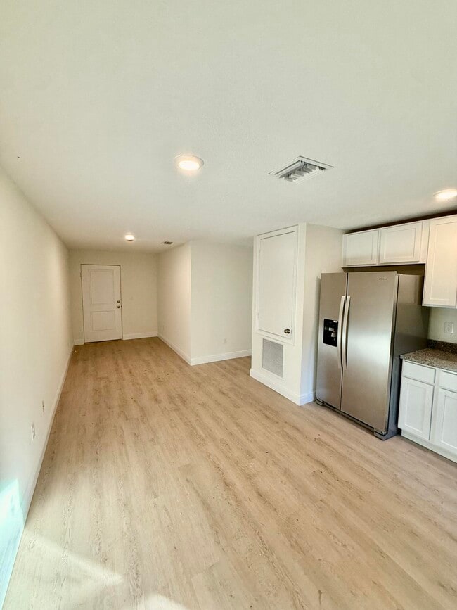 Photo - 505 N 27th St