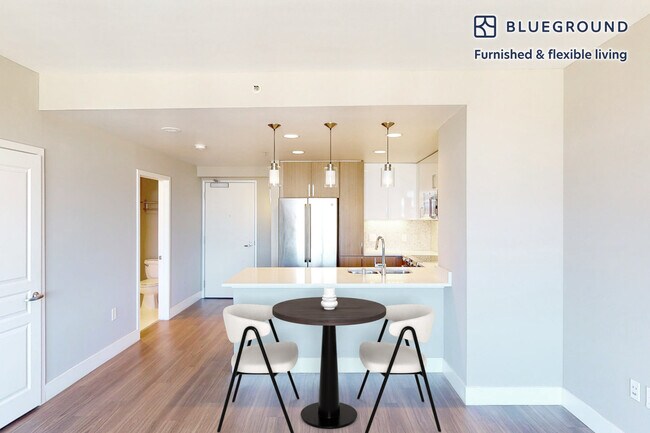 Photo - 2400 W El Camino Real Unit FL3-ID9268A