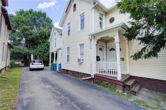 Photo - 416 Gregory St