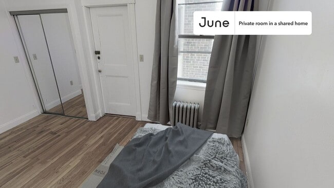 Photo - Room in Shared 4 bed/2 bath home Unidad 6B