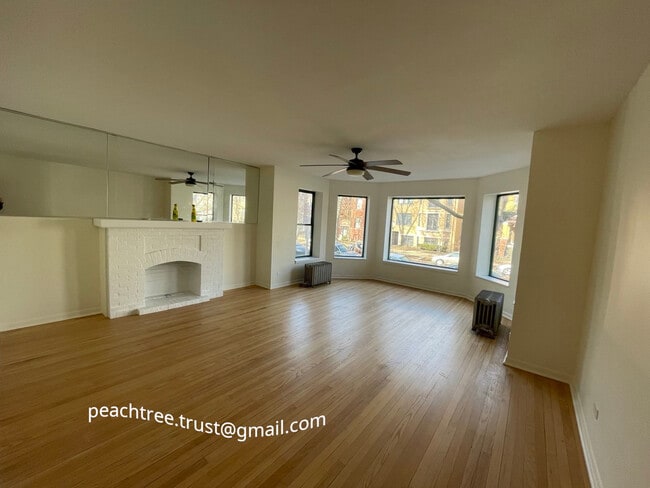 Building Photo - 1351 W Carmen Ave Unit 1