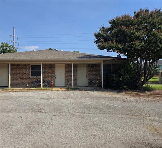 Building Photo - 990 Shady Brook Dr Unit B Rental