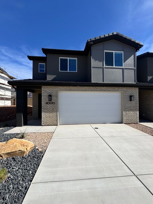 Building Photo - Coral Canyon 4-Bedroom End-Unit Townhome! Brand New!!