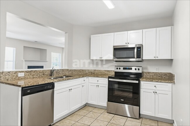 Photo - 921 Sundance Dr