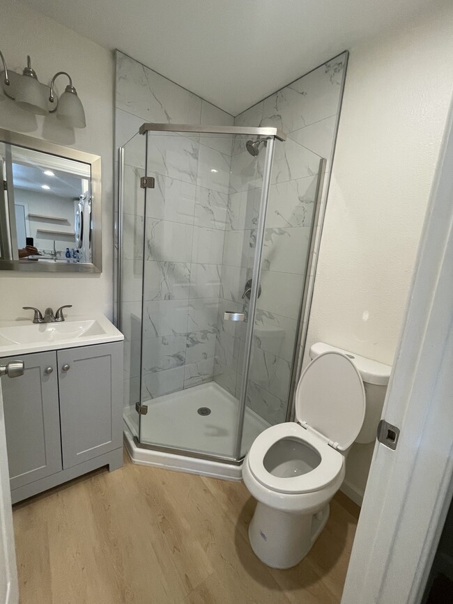 Photo - 1354 W 36th Pl Unit 1356