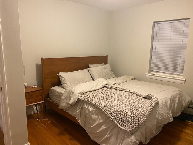 Photo - 63 Selkirk Rd