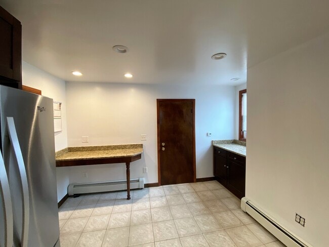 Building Photo - 57 Aldie St Unit 1