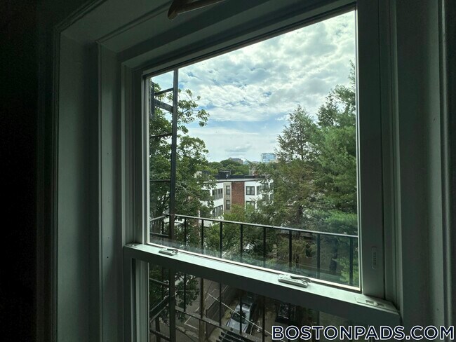Photo - 1063 Beacon St Unit 8