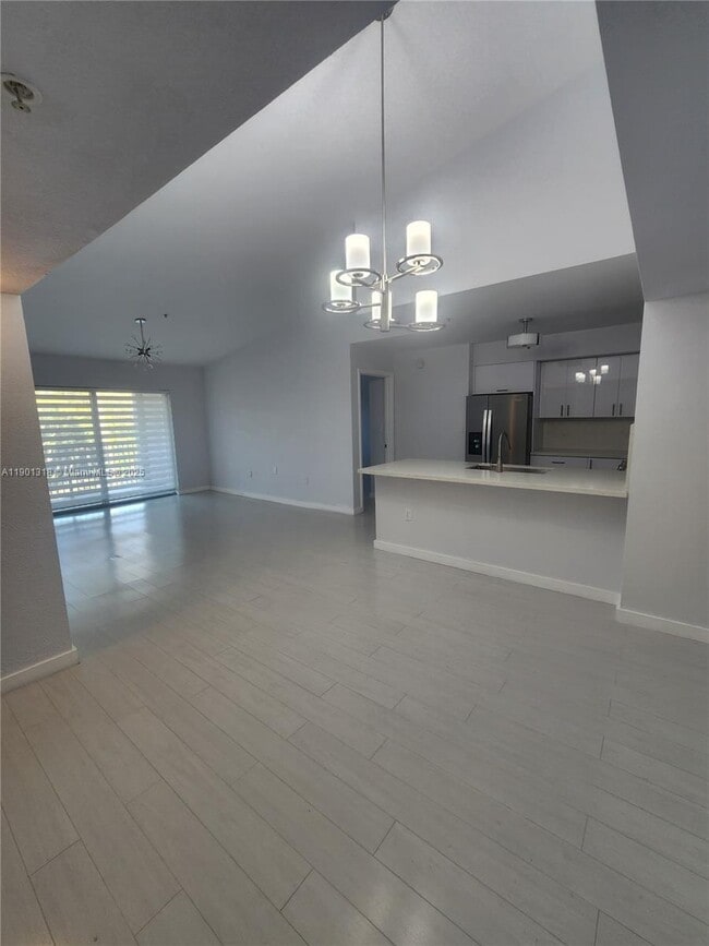 Photo - 4440 NW 107th Ave Unidad 305-7