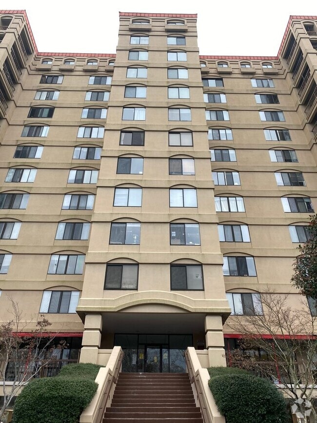 Building Photo - 2 Bedroom 2 Bathroom Unit 1600 Park Circle  1018 Rental