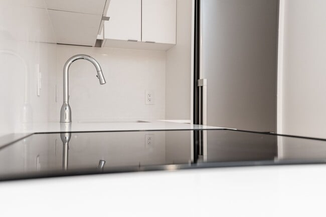 Building Photo - 4 Overland Drive Unit 108