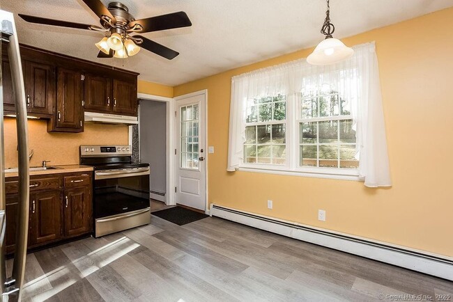 Photo - 150 Long Hill Dr