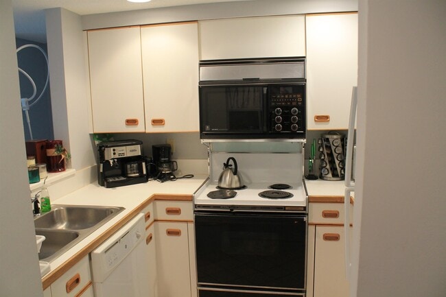 Photo - 48 Cooper Memorial Dr Unit 415