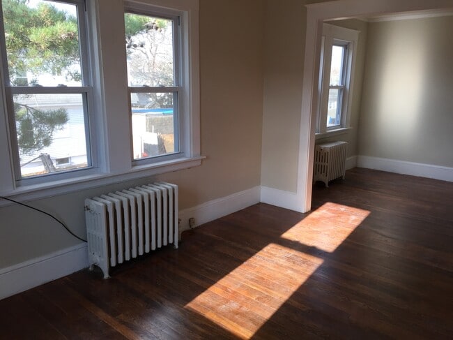 Photo - 50 Louis St Unit 3