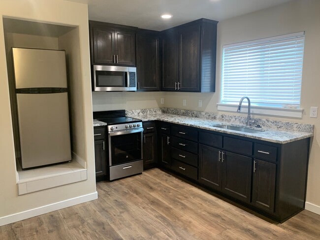 Building Photo - 7867 28th St Unit 7867 28th St #A