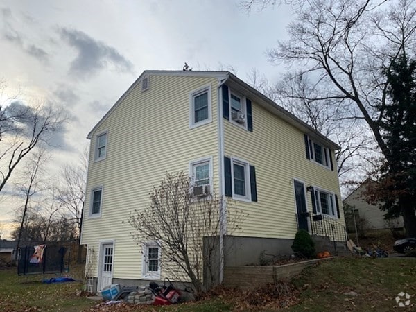 Building Photo - 1 A Mayfair Dr Rental