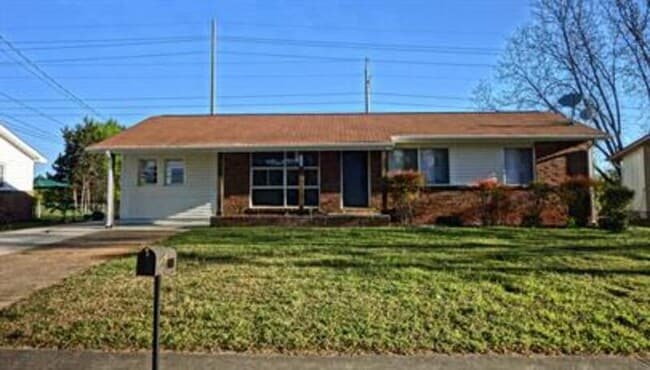 Building Photo - 2903 Bayless Dr SW