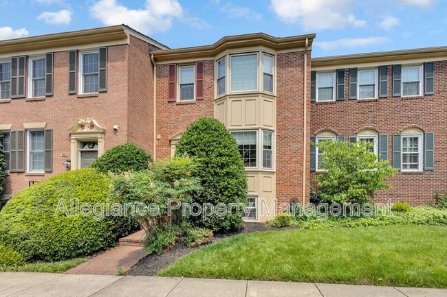 Photo - 6861 Williamsburg Pond Ct House
