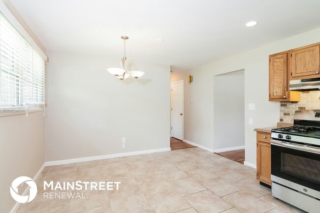 Photo - 10401 Trask Dr