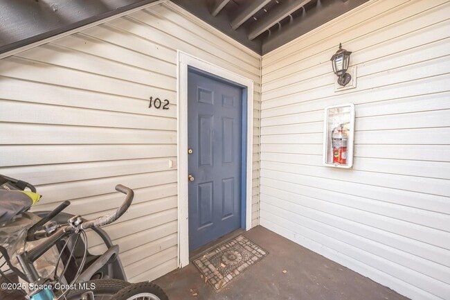 Photo - 451 Mercury Ave SE Unit 102