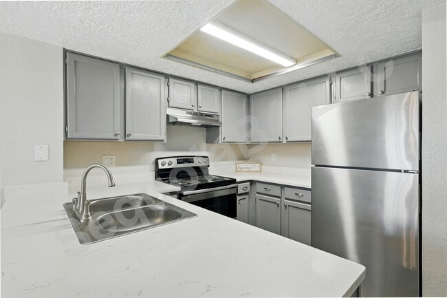 Photo - 6041 Sequoia Rd NW Unidad B4
