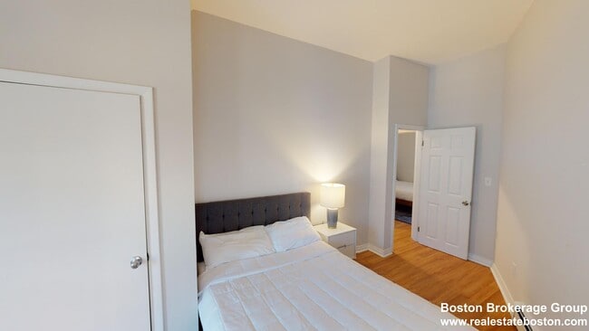 Photo - 96 Hammond St