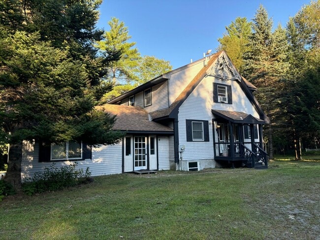 Building Photo - 219 Carrabassett Rd Rental
