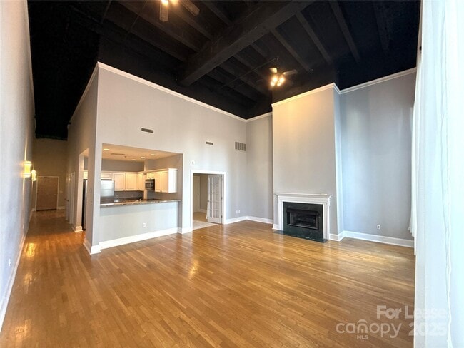 Photo - 127 N Tryon St Unit 608
