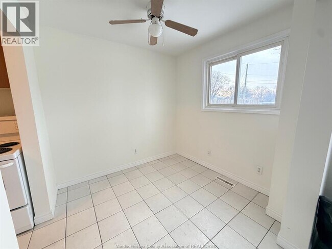 Photo - 1730 Columbia Ct