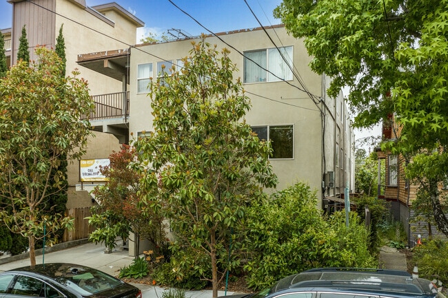 Photo - 2025 Francisco St.