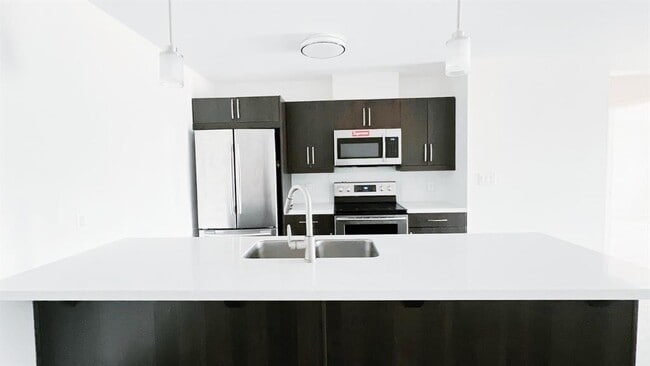 Photo - 25 Bridgeland Dr N