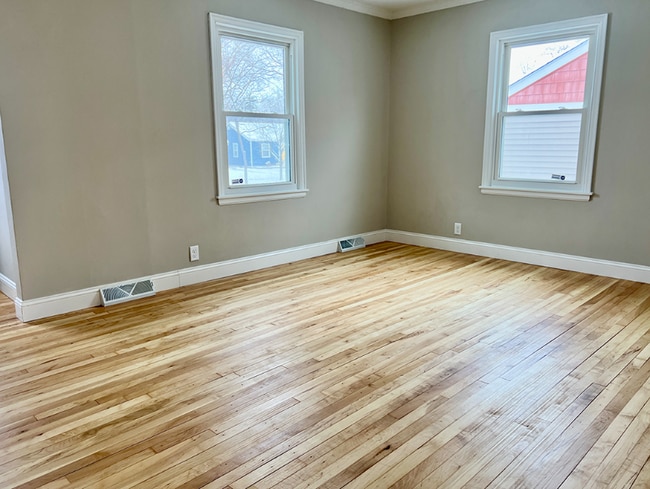 Photo - 3016 Kentucky Ave S