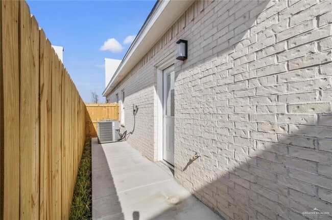 Photo - 101 Yosemite Dr Unit 3