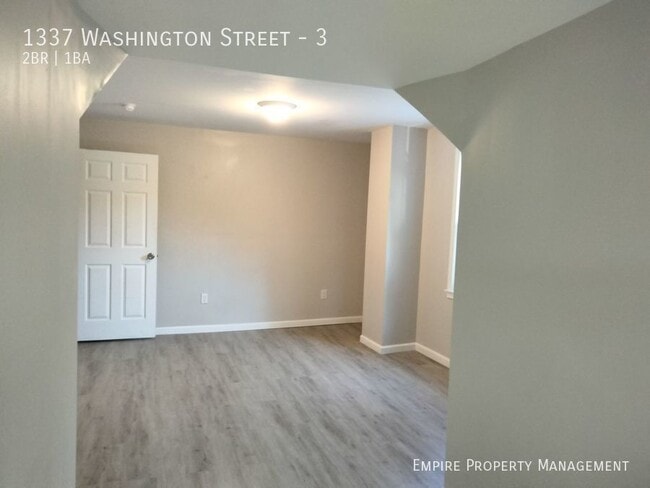 Photo - 1337 Washington St Unit 3