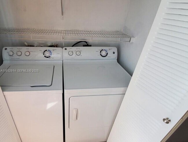 Photo - 2220 SW 122nd Ct