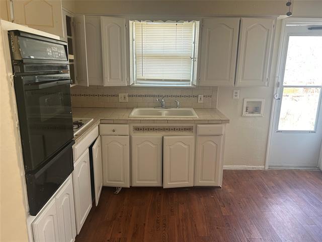 Photo - 7831 Millstone Dr