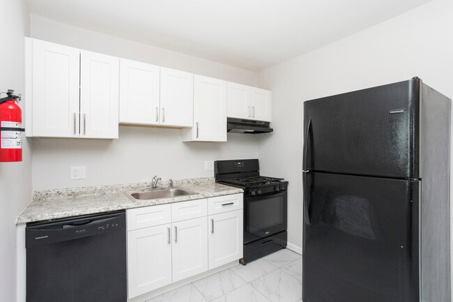 Photo - 1722 Sexton St