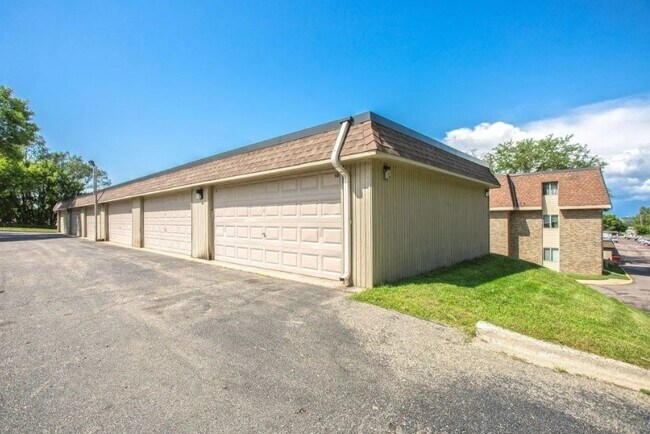 River Ridge Apartments