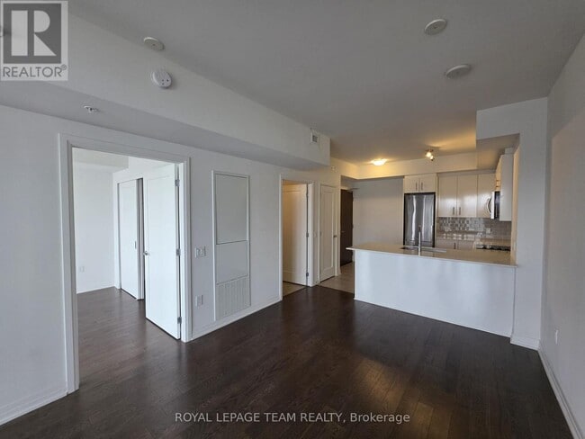 Photo - 805 Carling Ave Unité 905